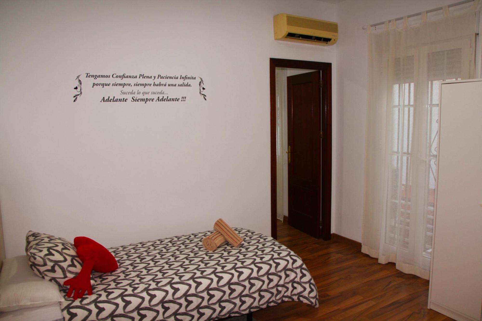 Apartment Ahumor Entero 20 M Sevilla -6pax *
