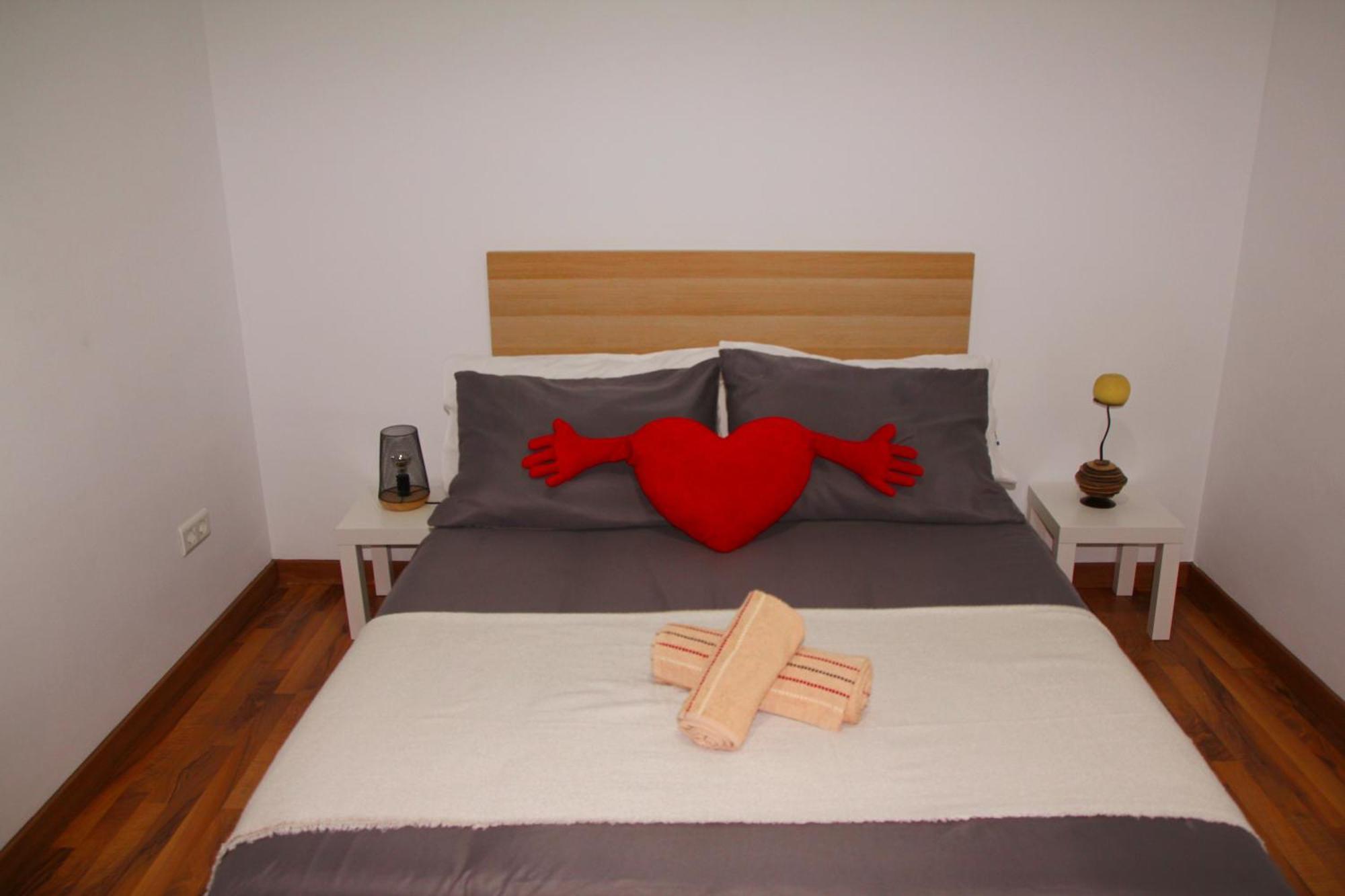 Ahumor Entero 20 M Sevilla -6pax Apartment Dos Hermanas