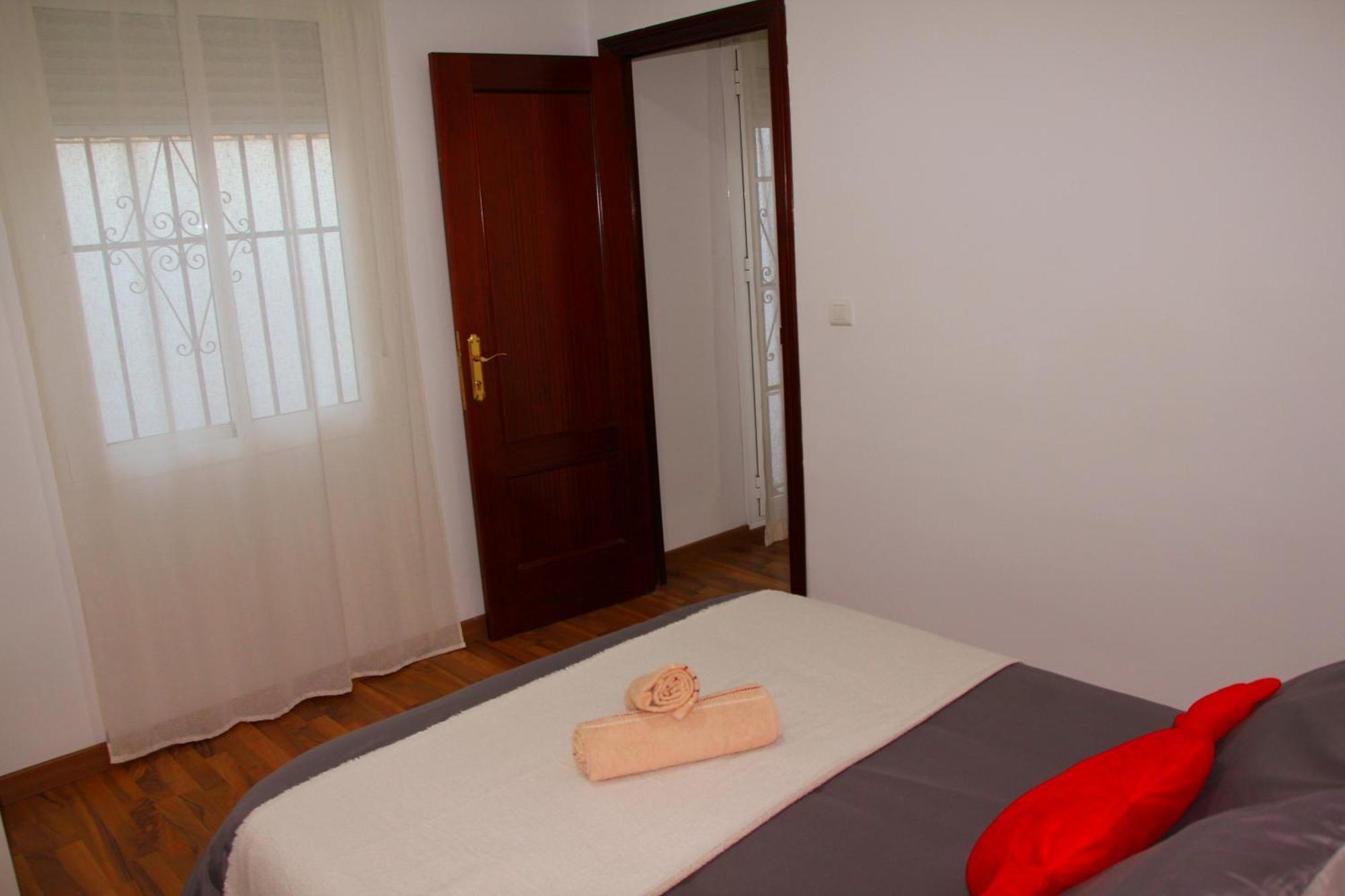 Ahumor Entero 20 M Sevilla -6pax